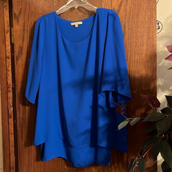 Gibson Latimer Tops - Beautiful Chiffon Royal Blue Dress Shirt.  Size XL.